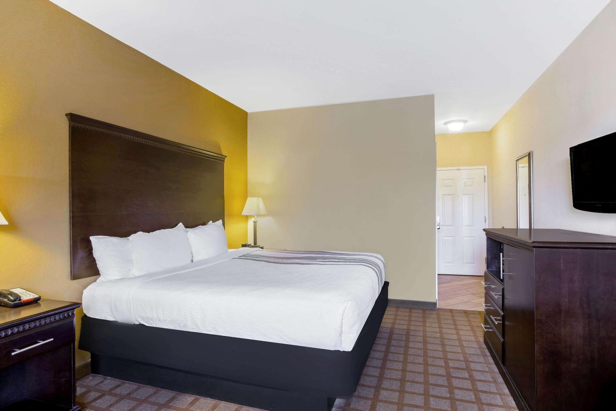 La Quinta By Wyndham Mobile Satsuma / Saraland Hotel Exterior foto